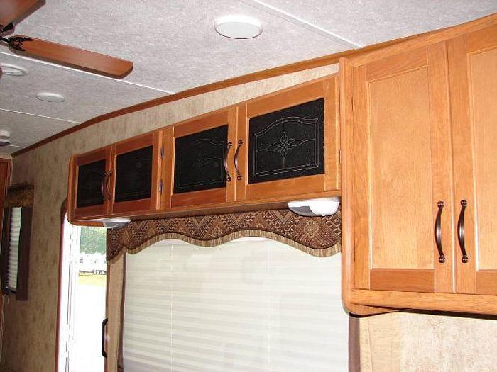 Used 2011 Keystone Montana Mountaineer 295RKD