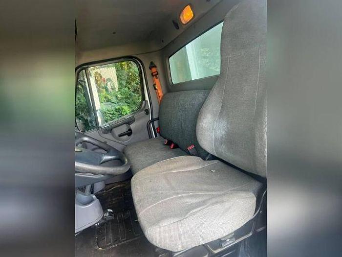 Used 2015 Freightliner Business Class M2 106 Chipper Truck