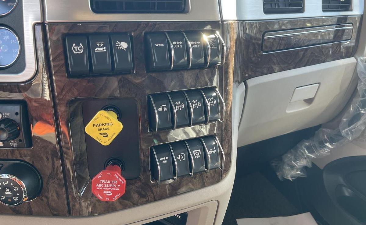 Used 2026 Peterbilt 589