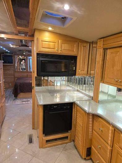 Used 2001 Fleetwood American Eagle 40EQS