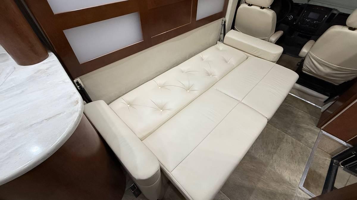 Used 2016 Pleasure-Way Plateau