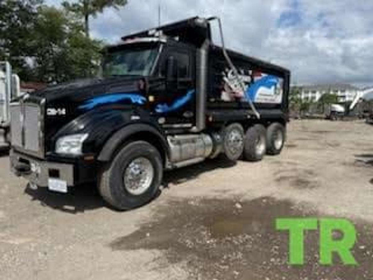 Used 2018 Kenworth T880 Dump Truck