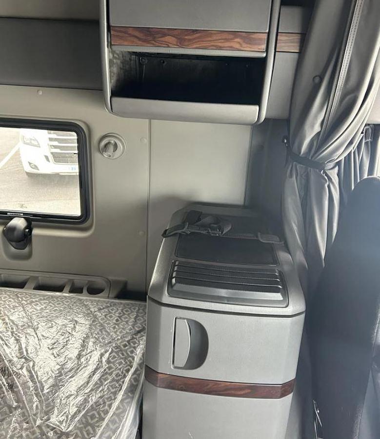 Used 2023 INTERNATIONAL HX