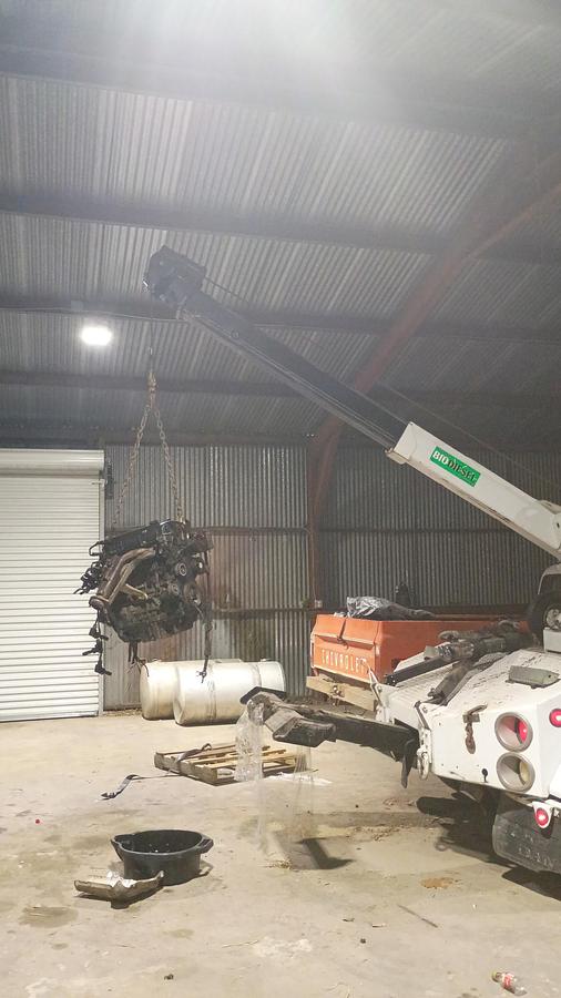 Used 2002 Ford F450 Recover Truck with Boom