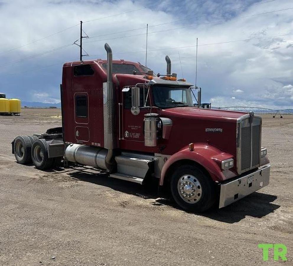 Used 2002 Kenworth W900