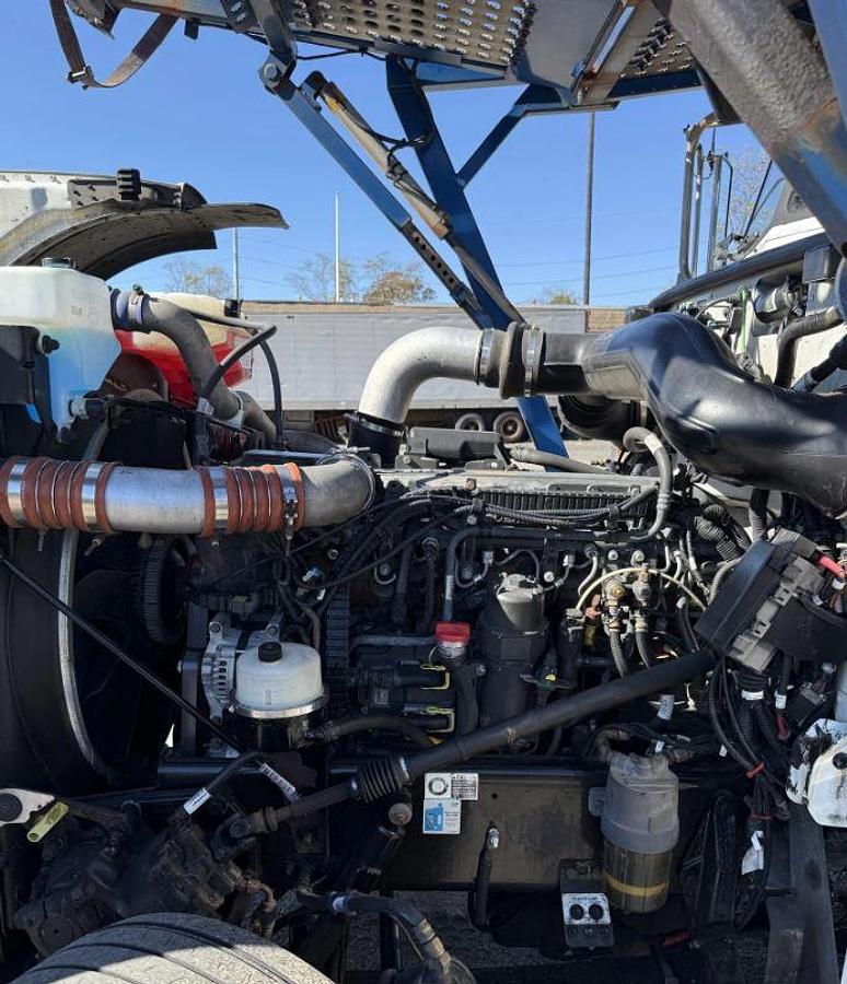 Used 2015 Peterbilt 389