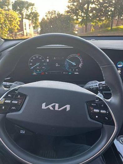 Used 2023 Kia Niro EV Wave