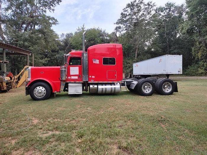 Used 2011 Peterbilt 389