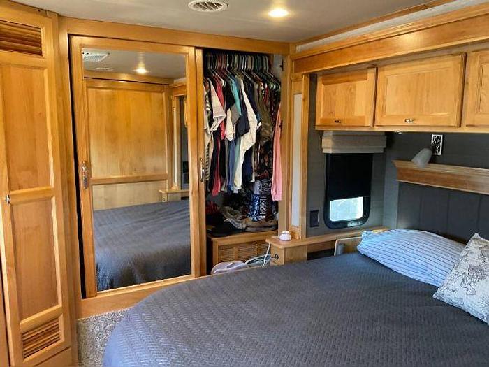 Used 2014 Tiffin Allegro Red 33AL