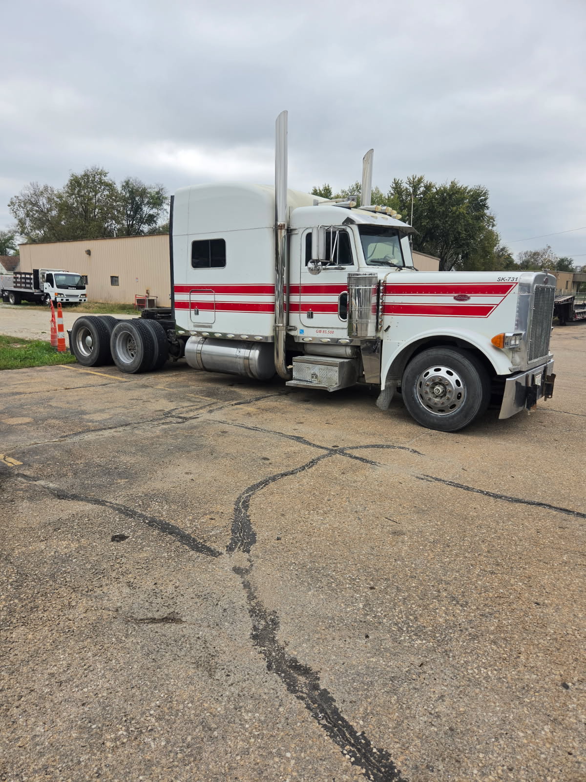 Used 2004 Peterbilt 379