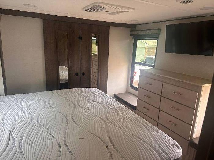 Used 2022 Alliance RV Paradigm 340RL