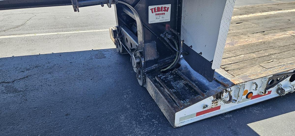 Used 2007 Fontaine 48' x 102" Removable Gooseneck Double Drop Lowbed