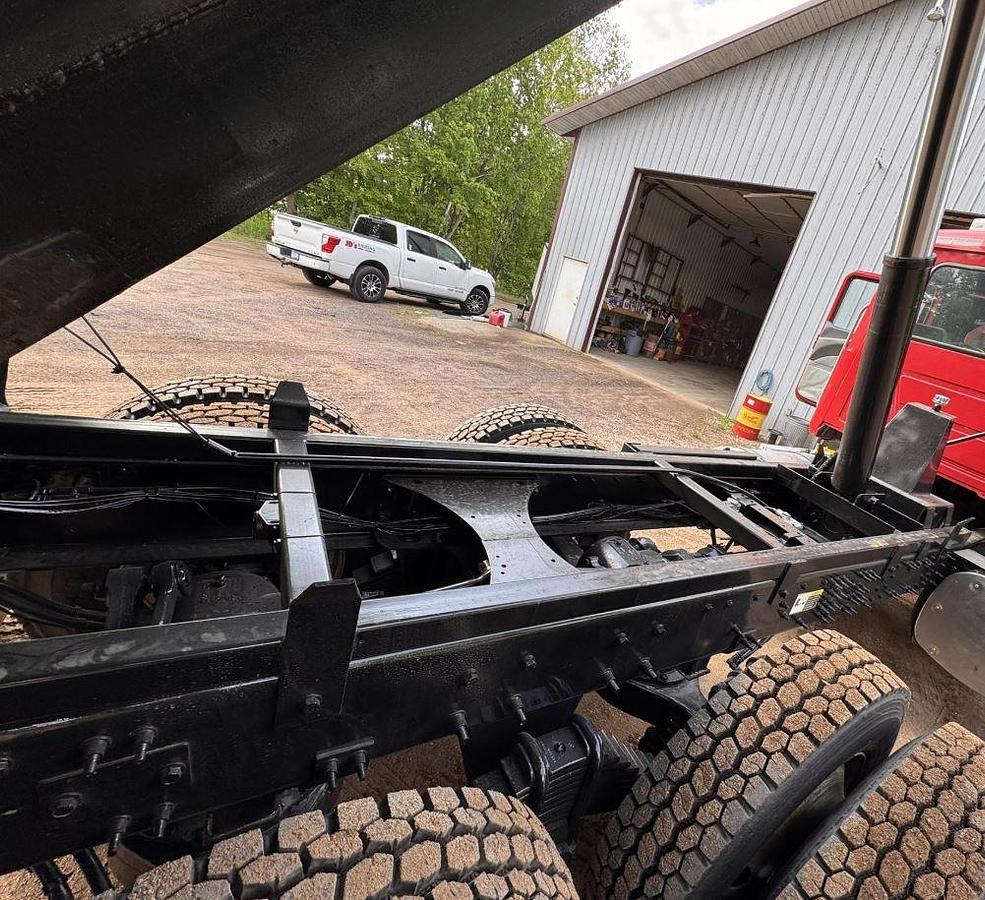 Used 2012 MACK PINNACLE CHU613