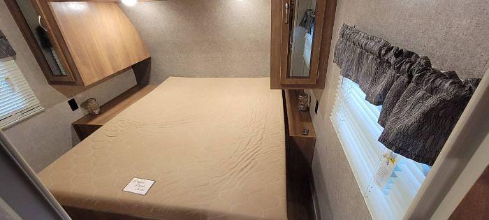 Used 2018 Coachmen Catalina M-293 QBCK