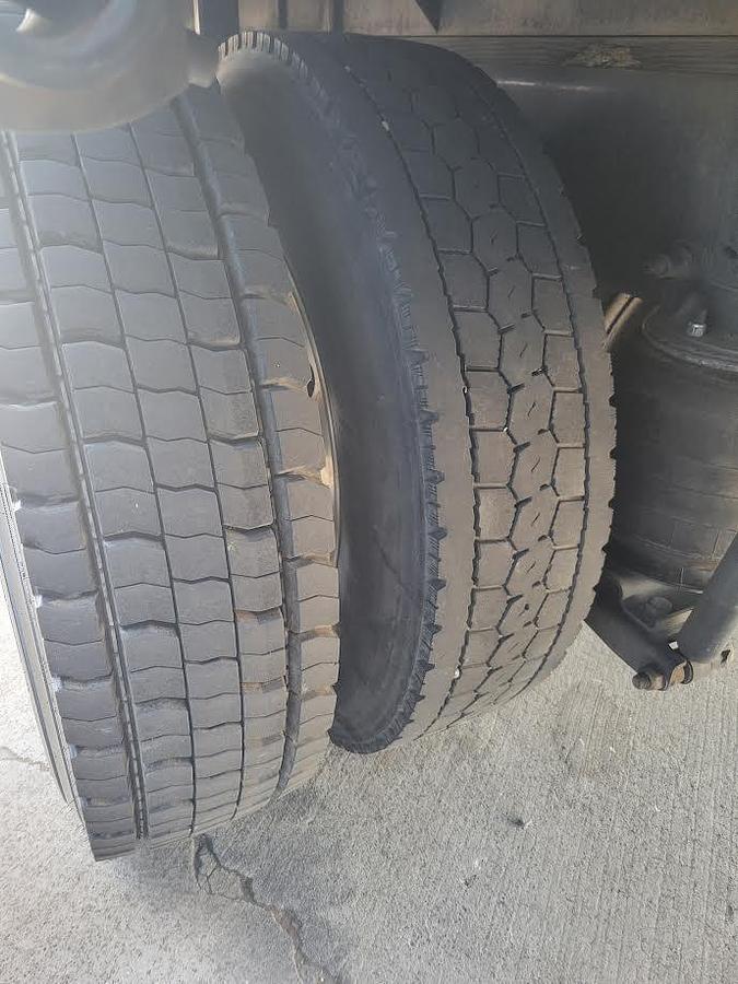 Used 2016 Kenworth T370 Flatbed