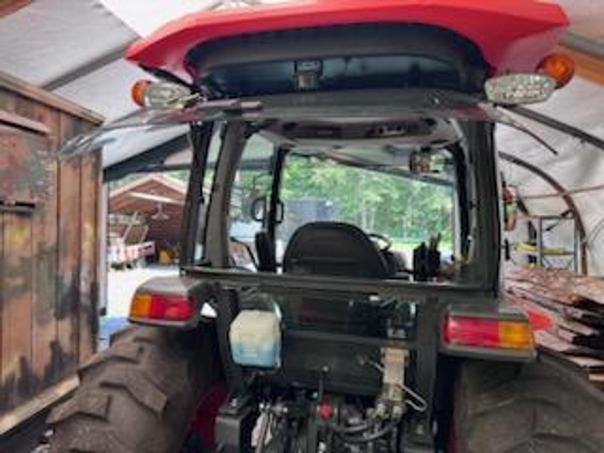 Used 2021 Kubota MX5400HSTC Tractor