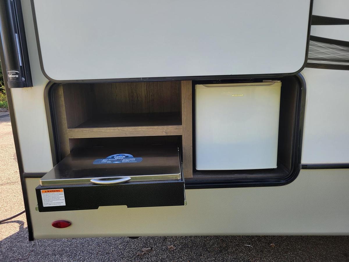 Used 2022 Keystone Cougar 364BHL