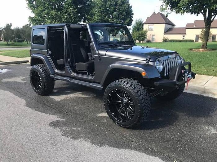 Used 2018 Jeep Wrangler JK Unlimited Sahara