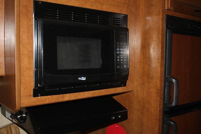 Used 2014 Thor Motor Coach Freedom Elite 31L