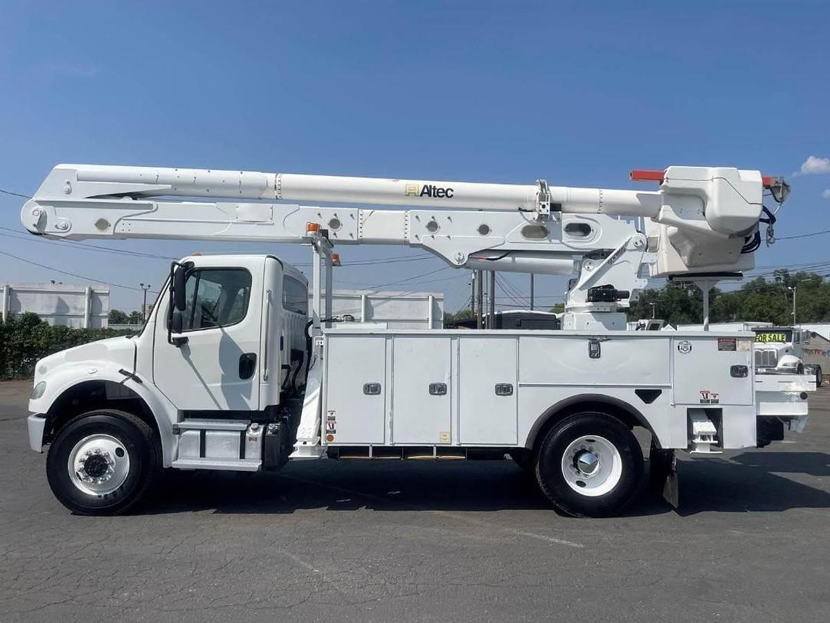 Used 2015 Freightliner M2 106 4x4 Boom