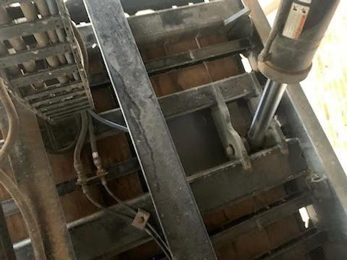 Used 2016 Landoll 440A Traveling Axle Trailer