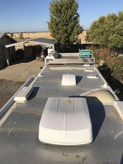 Used 2003 Sundowner Sunlite 725 Three Horse Trailer with Living Quarters