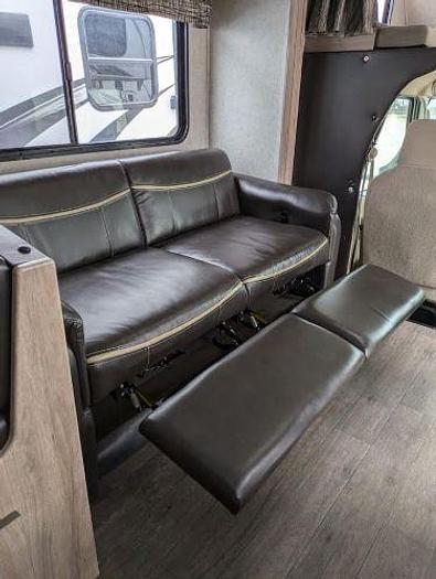 Used 2018 Forest River Sunseeker 2850SLE