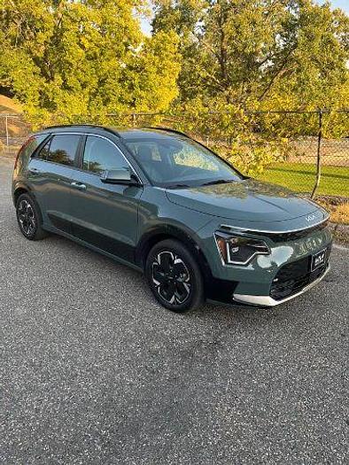 Used 2023 Kia Niro EV Wave