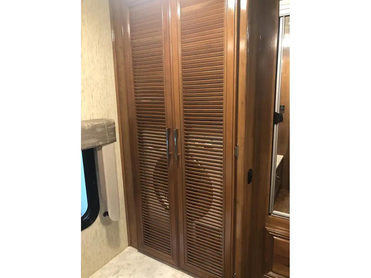 Used 2019 Coachmen Mirada Select 37SB Class A Motorhome