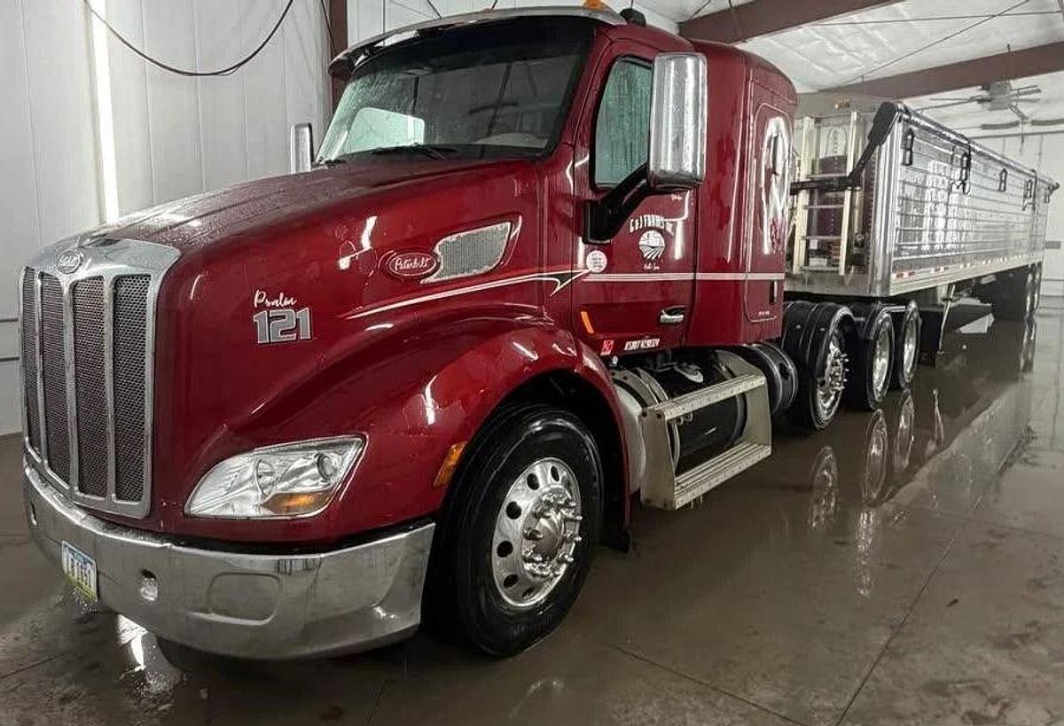 Used 2020 Petebitl 579
