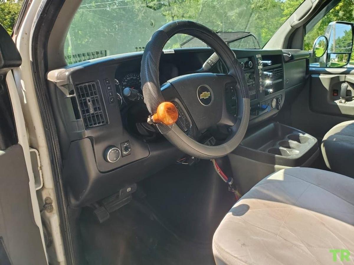Used 2013 Chevy Express 4500 2wd 6.6L LGH Duramax Diesel Transporter