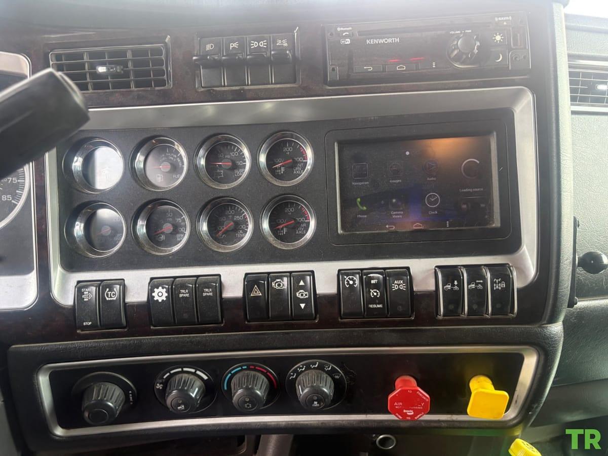 Used 2019 Kenworth W900L