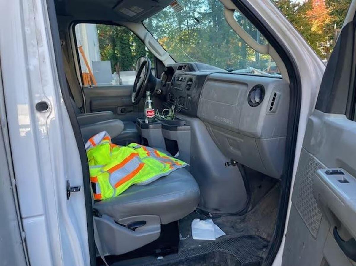 Used 2018 Ford E350 Super Duty Cutaway Box Truck