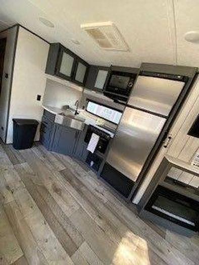 Used 2022 Dutchmen Aspen Trail 2860RLS