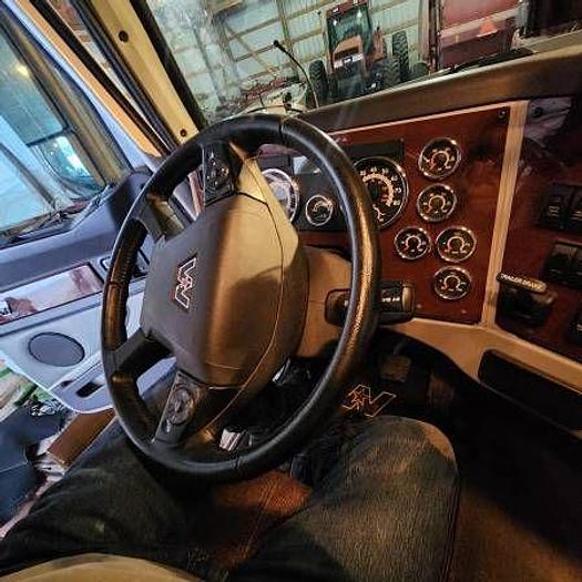 Used 2019 WESTERN STAR 5700XE