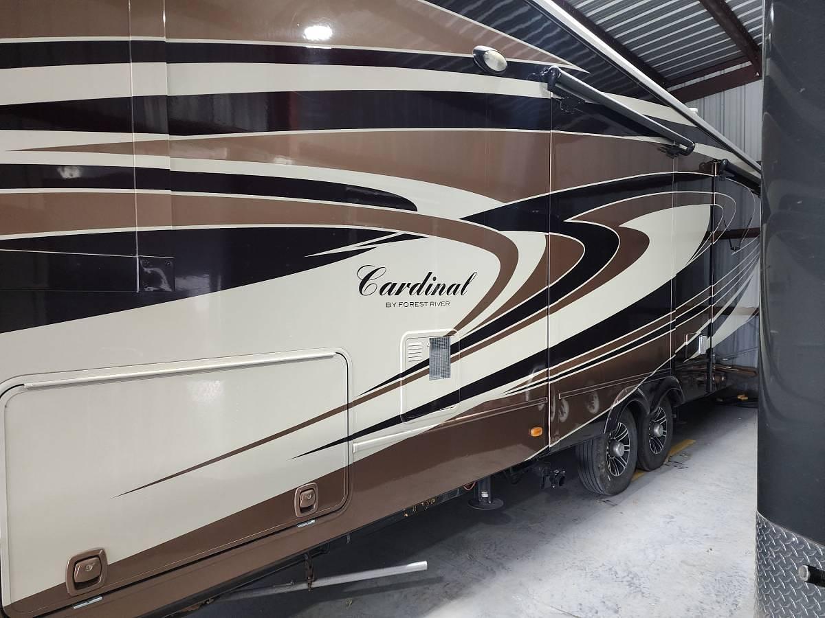 Used 2015 Forest River Cardinal 3450RL