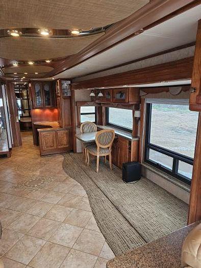 Used 2005 Country Coach Affinity 730