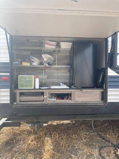 Used 2021 Crossroads Zinger ZR328SB