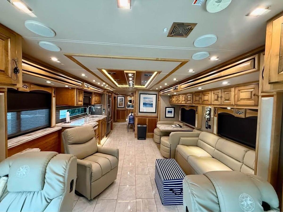 Used 2019 Tiffin Motorhomes Phaeton 37BH Class A Motorhome