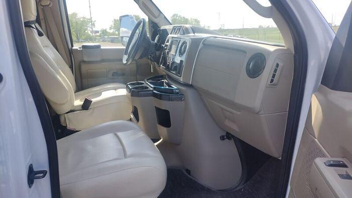 Used 2016 Itasca Cambria 27K