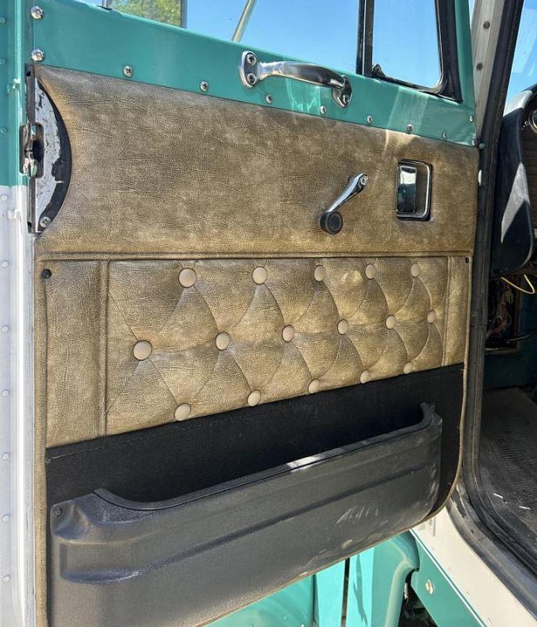 Used 1983 Peterbilt 359EXHD