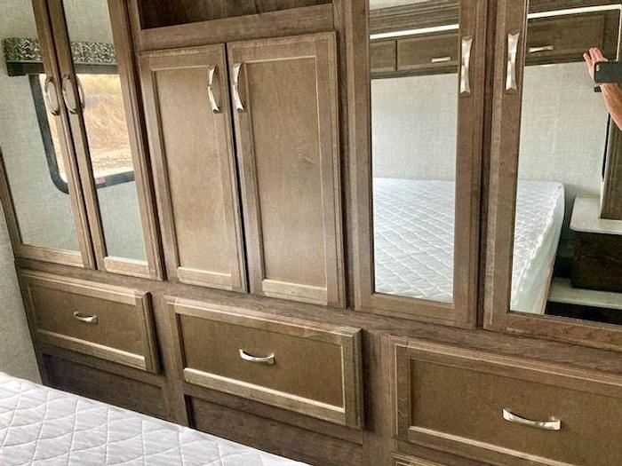 Used 2022 Conquest 6320