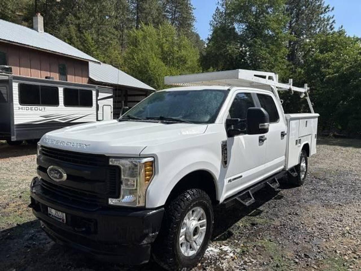 Used 2018 Ford F-350 Super Duty Crew Cab