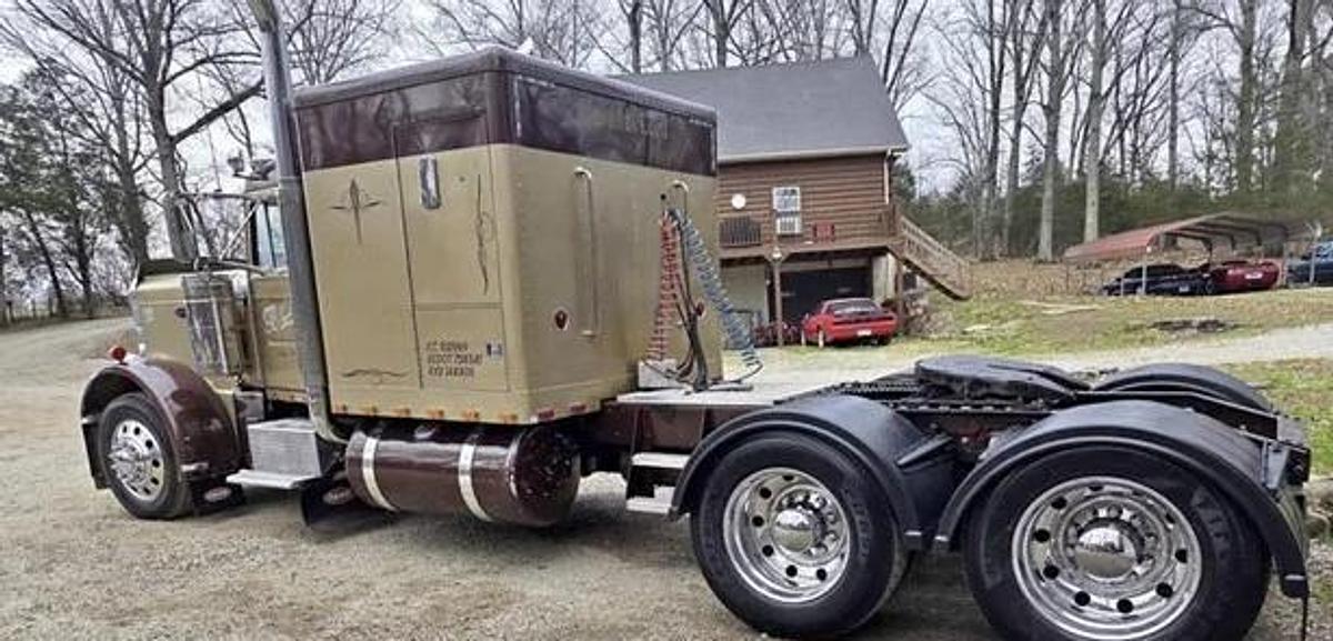 Used 1972 Peterbilt 359