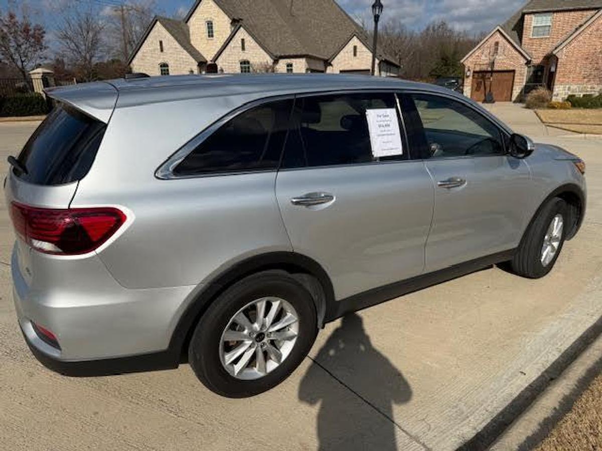 Used 2019 Kia Sorento LX 2WD