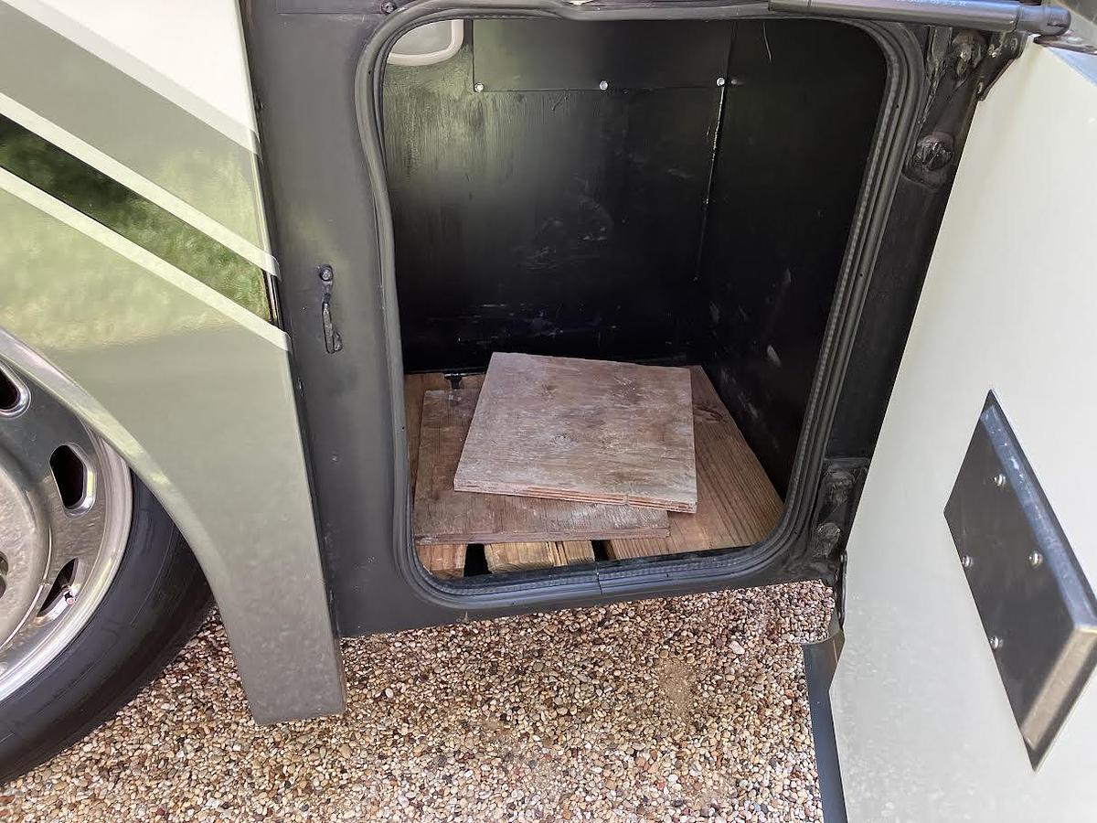 Used 2013 Fleetwood Excursion 33A Class A Motorhome