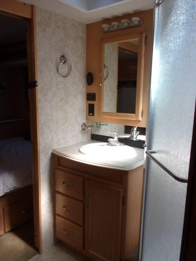 Used 2005 National Tropical T399