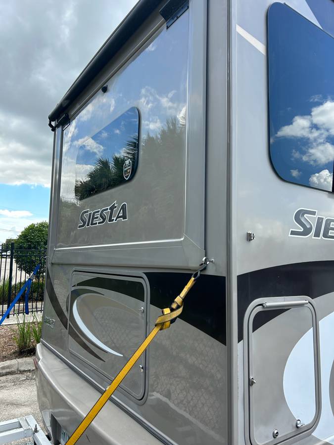 Used 2016 Thor Motor Coach Siesta