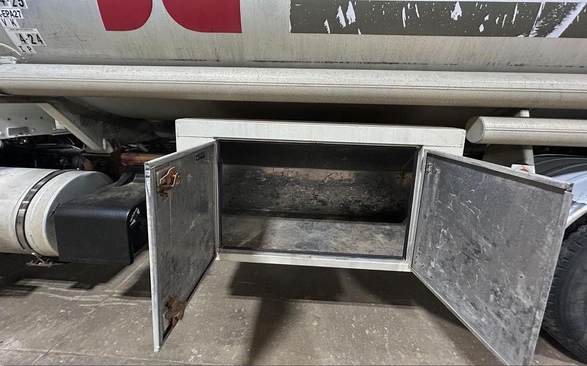 Used 2010 Kenworth T800