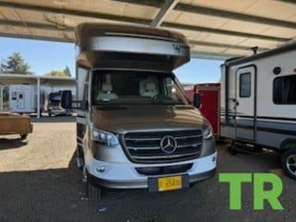 Used 2023 Winnebago View 24d